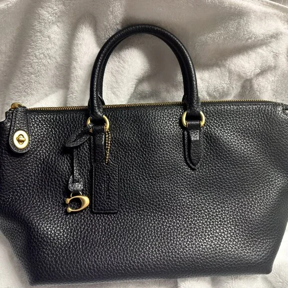 Coach Cara satchel. LOW PRICE because of NO crossbody strap.  Fast shipper. - Picture 7 of 7